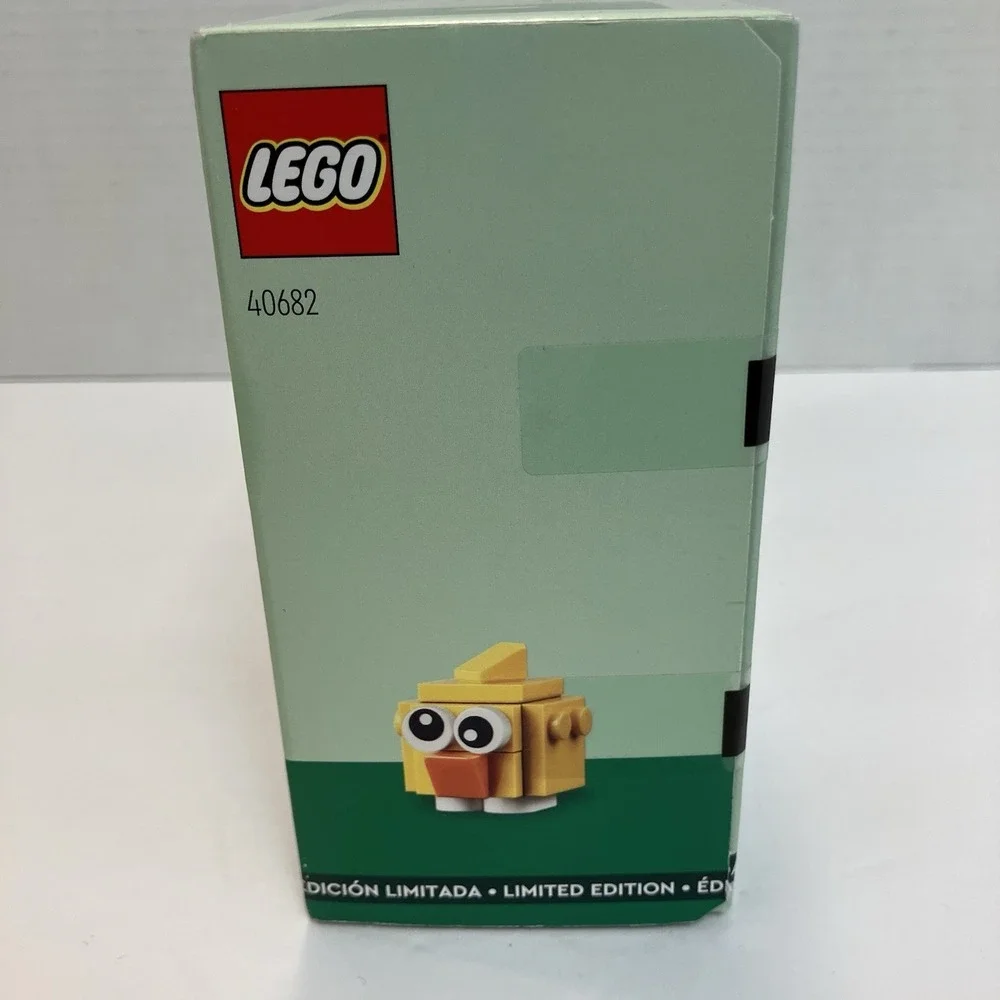 LEGO Spring Garden House Set Easter Bunny 40682 Shipped In a‎ Bubble Mailer